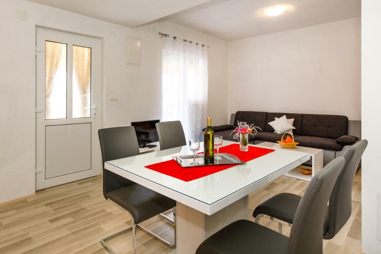 Apartman Dobrila Vrh  Exterior photo