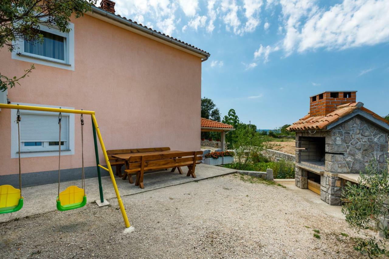 Apartman Dobrila Vrh  Exterior photo